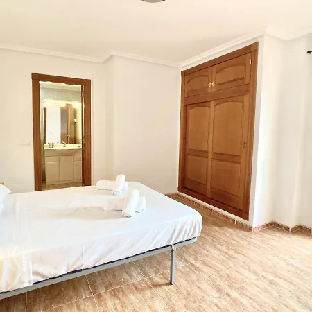 Spanish Connection - Miradores Del Puerto *