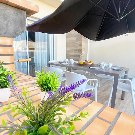 Spanish Connection - Miradores Del Puerto 라망가델마르메노