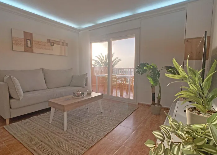 Spanish Connection - Miradores Del Puerto * 라망가델마르메노